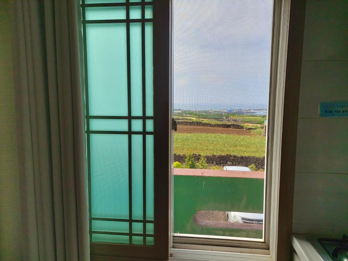 ฟีลลิง กู๊ด เฮาส์ Hotel เมืองเชจู ภายนอก รูปภาพ