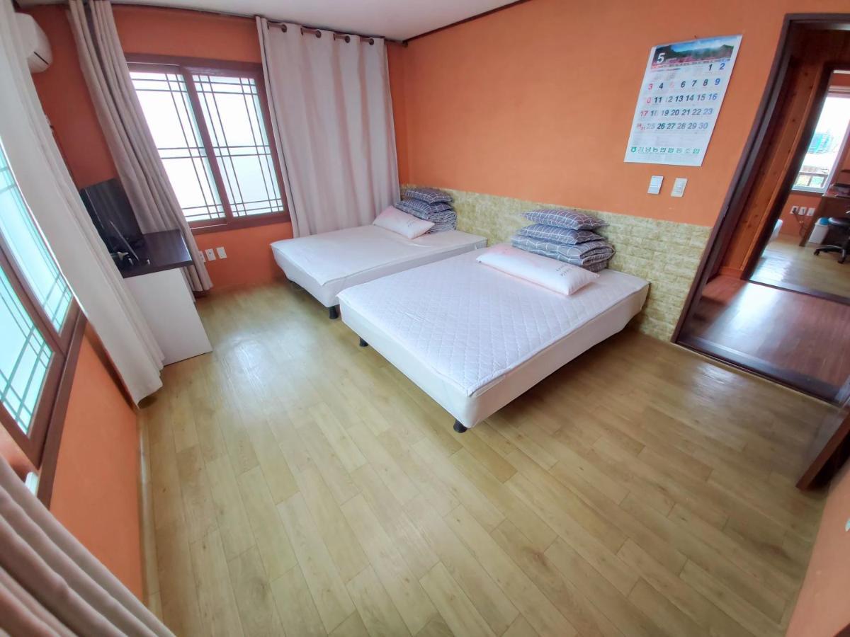 ฟีลลิง กู๊ด เฮาส์ Hotel เมืองเชจู ภายนอก รูปภาพ