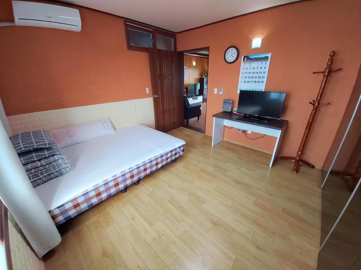 ฟีลลิง กู๊ด เฮาส์ Hotel เมืองเชจู ภายนอก รูปภาพ